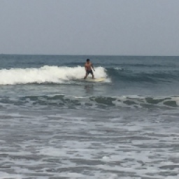 Eshay taking on the waves in Gokarna on his 6 ft-er